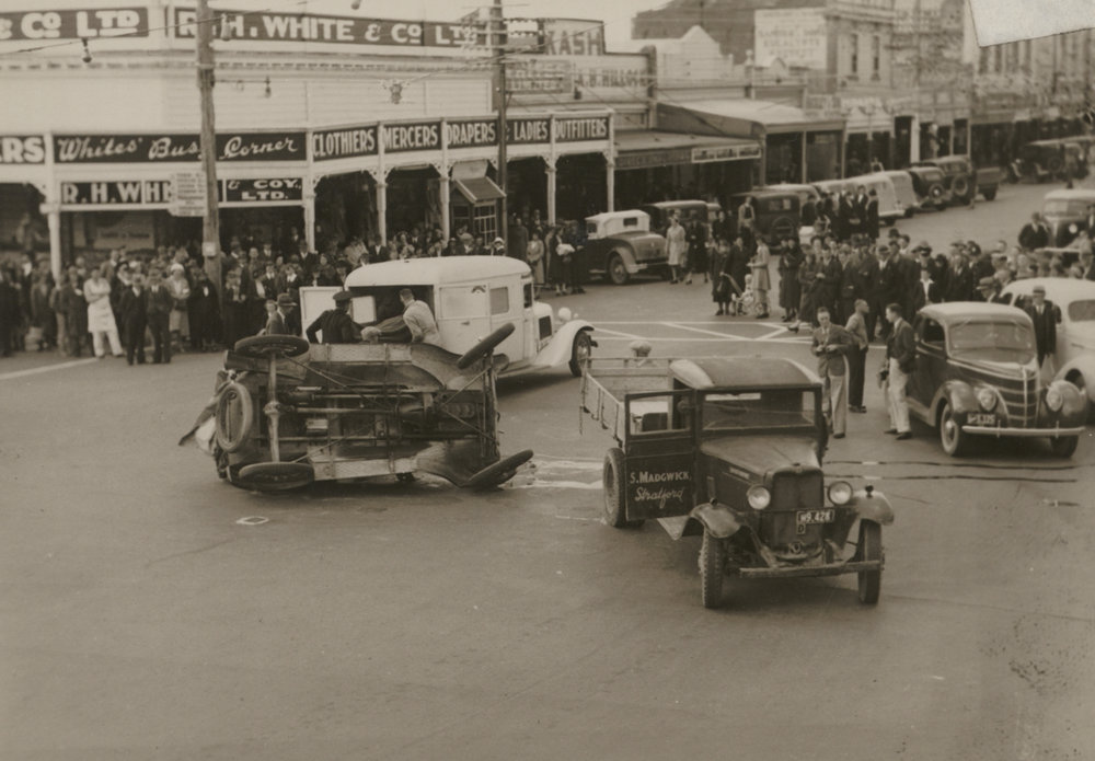 Staged accident on Broadway 