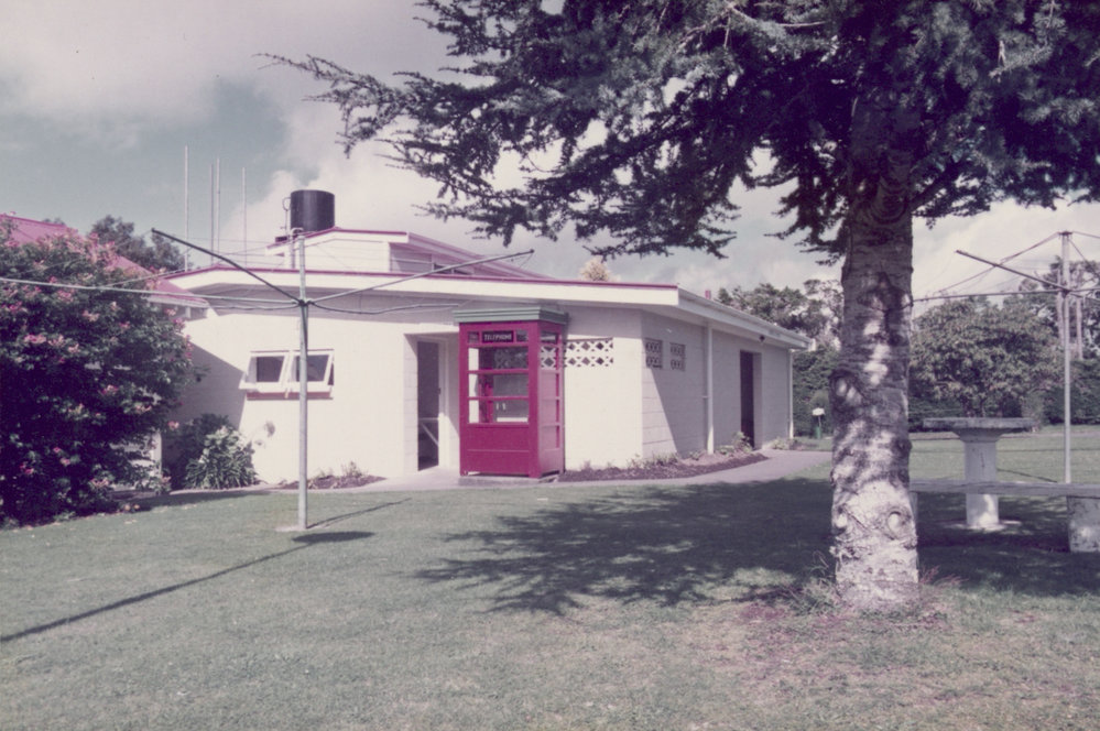 Ablution block, Stratford Holiday Park 