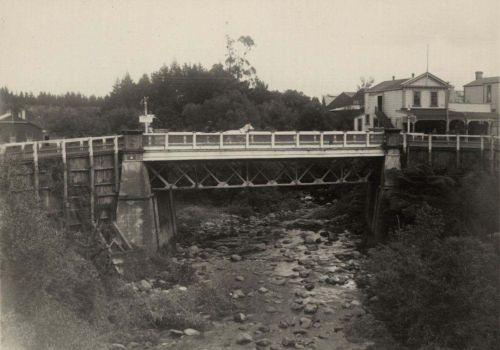 Victoria Bridge