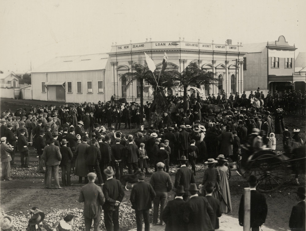 Broadway &ndash; Coronation celebrations by corner of Loan and Mercantile.