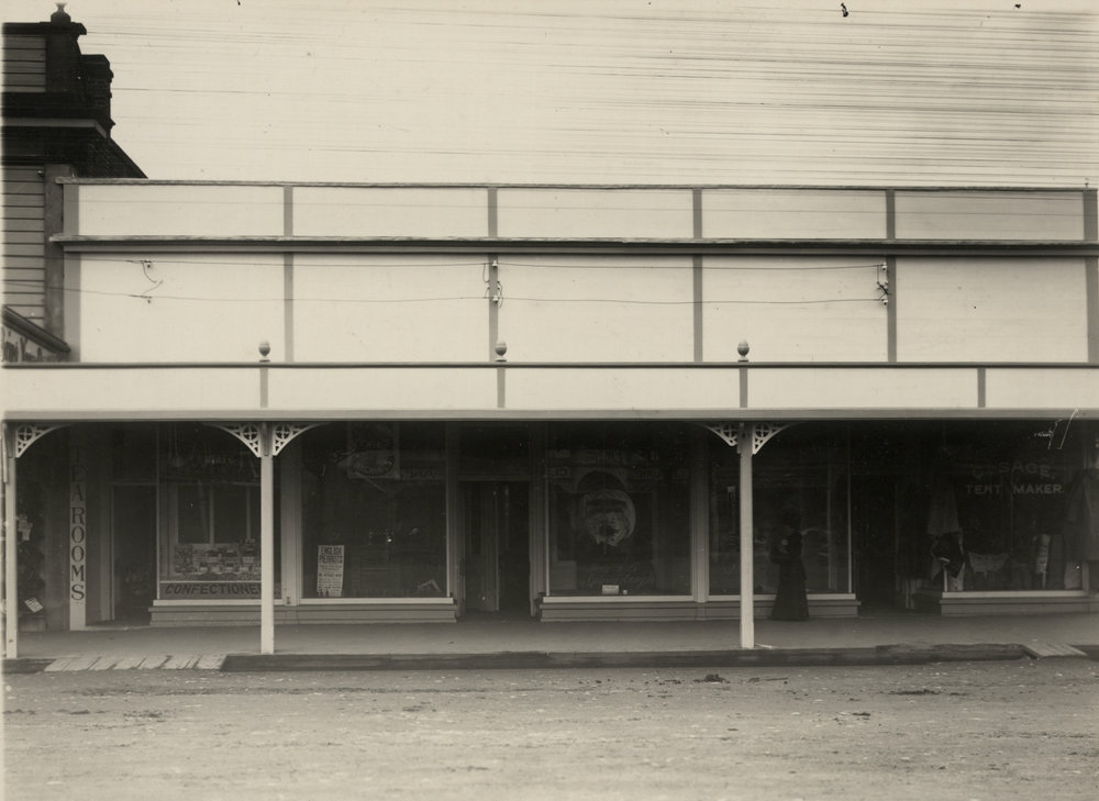 Unidentified building, Broadway 