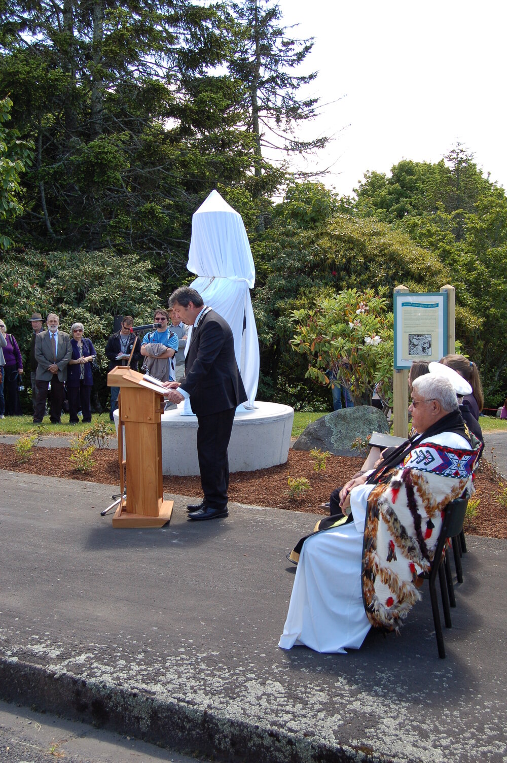 Malone Statue Unveiling 20 November 2011 010