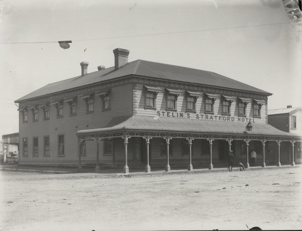 Stelin's Stratford Hotel 