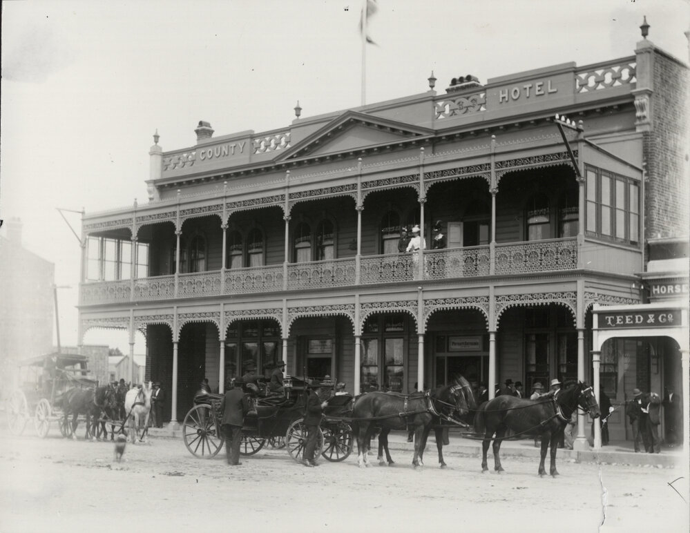 County Hotel, in the days of landau, cab and coach. 