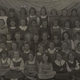 Stratford Primary Standard 2 Girls, 1923