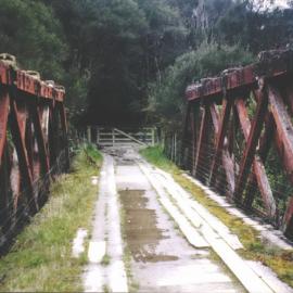 Bridge - Whangamomona Road October 1997