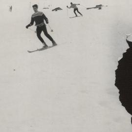 Skiers, Maunganui Ski Field 