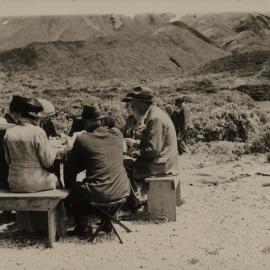 Light refreshment at the Plateau, 4300 feet up.