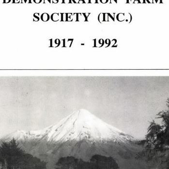 A history of the Stratford Demonstration Farm Society Inc 1917-1992