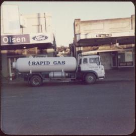 Rapid gas tanker 