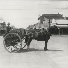 Horse and cart, Broadway North 