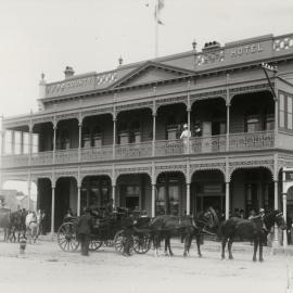 County Hotel, in the days of landau, cab and coach. 