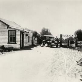 Tollgate at Waipuku in the 1920s